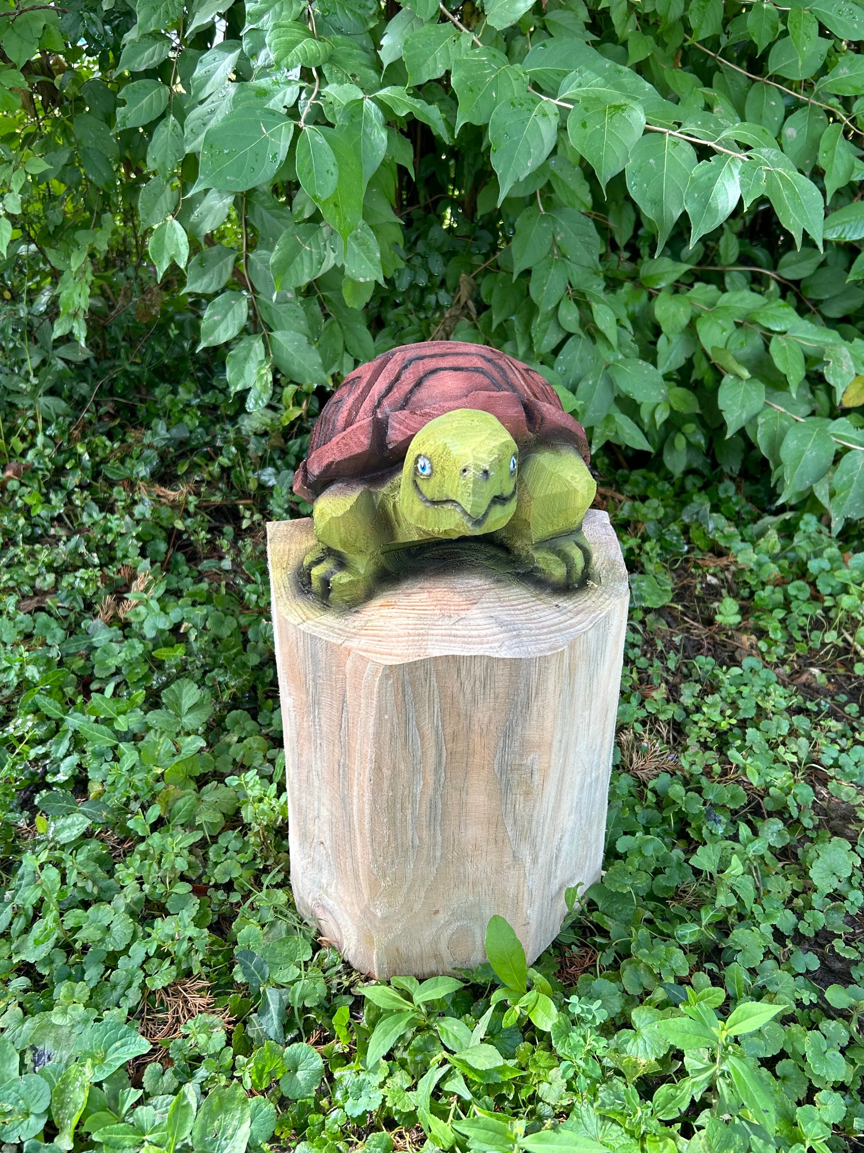 Turtle | Bizzy Beaver Chainsaw Carving